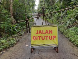 Gabah Petani Dicuri, Kades Bontonyeleng Tutup Akses Jalan Keluar Masuk Kendaraan