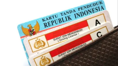 Mobil SIM Keliling melayani warga di Pasar Bontonyeleng