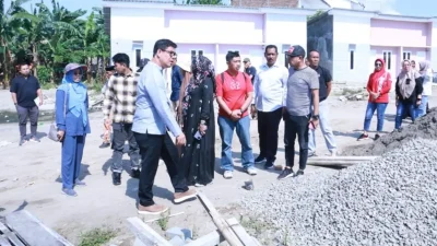 Wakil Bupati Bulukumba Andi Edy Manaf melakukan sidak proyek pembangunan perumahan untuk meninjau fasilitas umum