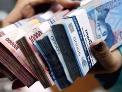 Gaji Anggota Dewan Senayan Rp100 Juta lebih Perbulan