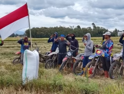 Komunitas Ojek Gabah Bontonyeleng Kibarkan Merah Putih di Tengah Sawah