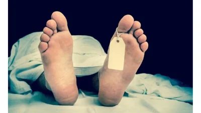 Proses otopsi mayat warga Bontomatenne di RS Bhayangkara Makassar