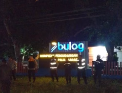 Puluhan Polisi di Bulukumba Gelar Patroli di Perbatasan Hingga kantor Bulog 