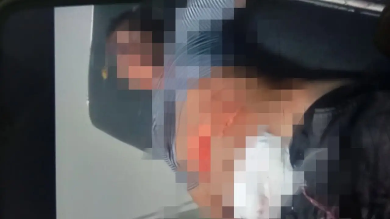 Keluarga korban Kahar melapor dugaan penganiayaan ke Polres Bulukumba