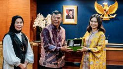 Bupati Bulukumba Andi Muchtar Ali Yusuf mengundang Wamenparekraf Ni Luh Enik Ermawati menghadiri Festival Pinisi ke-15