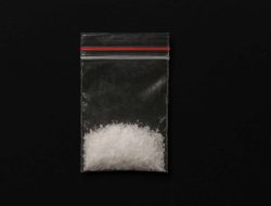 IRT di Bulukumba Diciduk di Teras Alfamart, Polisi Temukan Sabu