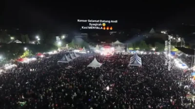 Lautan Manusia Padati Konser Syaqirah di Sidrap, Jalan Poros Macet 2 Km