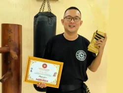 Sifu Ivan Lee Bangga Dapat Sabuk Emas dari GM Maurice Novoa