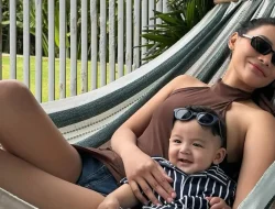 Profil Model dan Influencer Cantik Erika Carlina