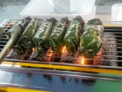 Harus Coba! Viral Nasi Bakar Astrid di Jakarta Utara