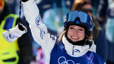 Gu Ailing beraksi di halfpipe Olimpiade Musim Dingin Milan-Cortina 2026 saat mengunci emas lewat run final impresif.