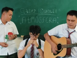 Lirik Lagu Atmosfera – Gadis Sekolah