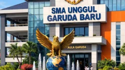 Ilustrasi SMA Unggul Garuda Baru