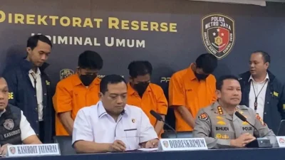 Panas! Pandji Pragiwaksono Penuhi Panggilan Polda Metro