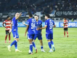 Bojan Hodak Puas Persib Bandung Menang Besar di BRI Super League