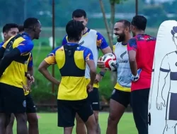 Arema FC Tingkatkan Intensitas Latihan Jelang Laga Pekan Berikutnya