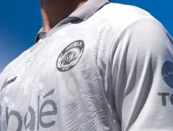 Jersey Baru Arema FC Usung Warna Putih dan Gerakan Solidaritas