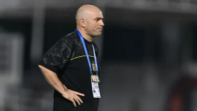 Bernardo Tavares Pasang Badan Usai Persebaya Kebobolan Lima Gol di Samarinda