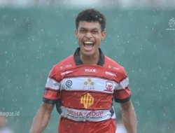 Fransiskus Alesandro Bersinar, Madura United Menang di Derbi Jatim