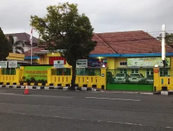 Cabjari Kajang Sebar QR Laporkan Korupsi ke Lima Desa