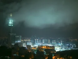 Saudi Cegat Drone Dekat Makkah, Kemlu Minta WNI Ikuti Instruksi Resmi