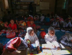 Siswa SDN 181 Tanah Kongkong Juara 2 Mendongeng FTBI